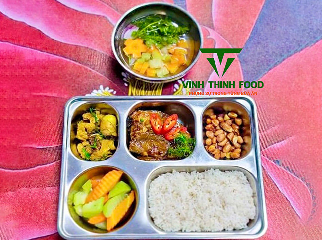 Suất ăn công nghiệp